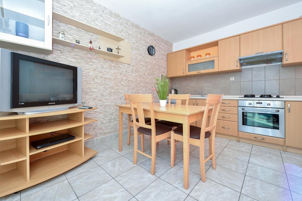 Apartments Duje Bibinje Exterior foto